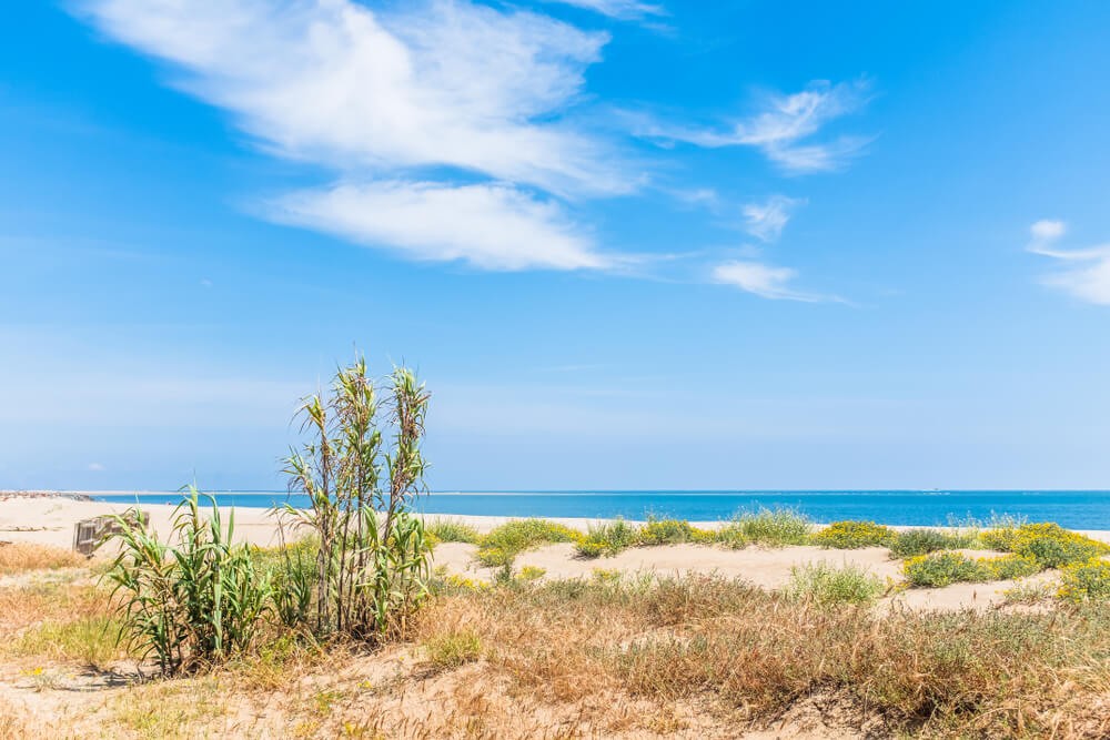 Der Strand von Isla Canela in Huelva, Spanien.