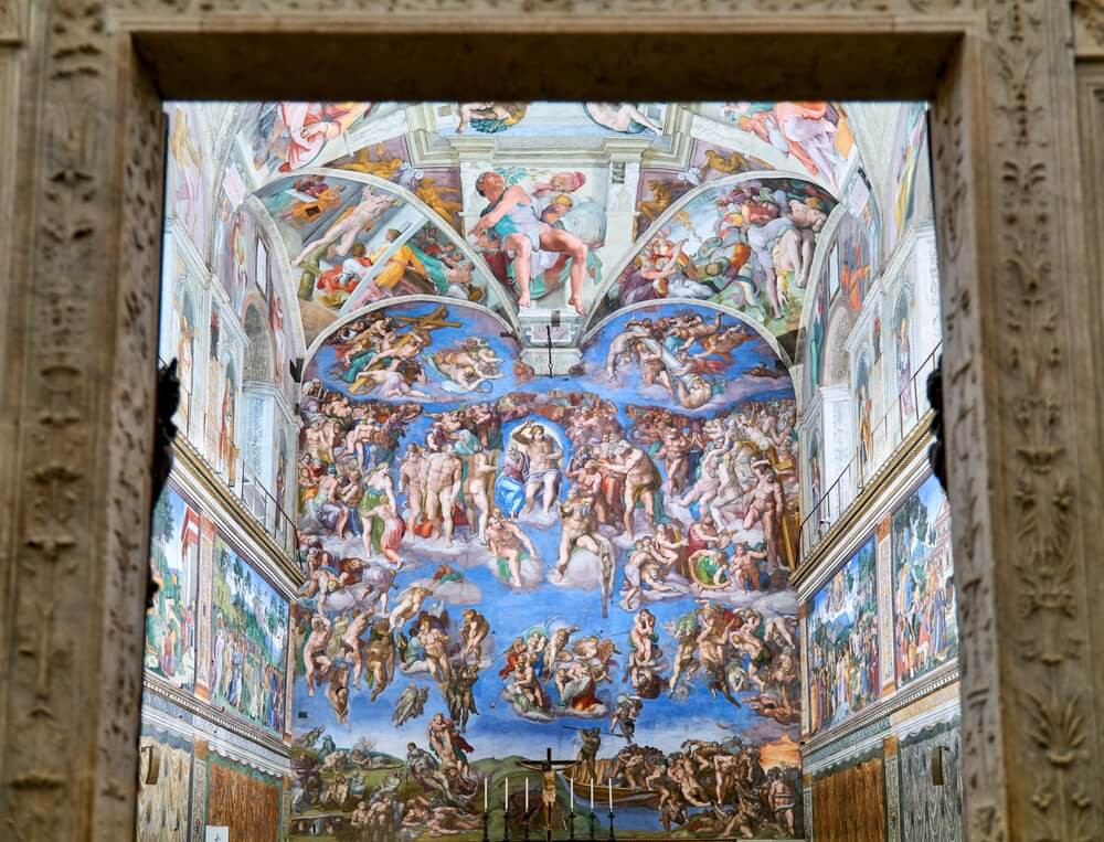 Museums in Rome: The painted ceiling of the Sistine Chapel 